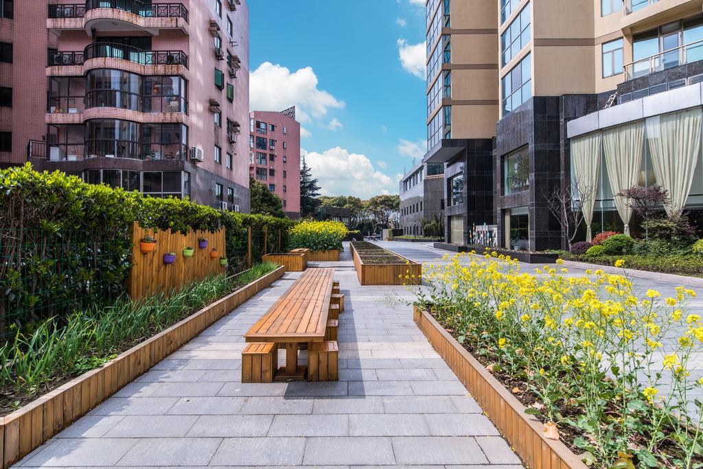 Green Court Residence Jinqiao Diamond Шанхай Екстериор снимка