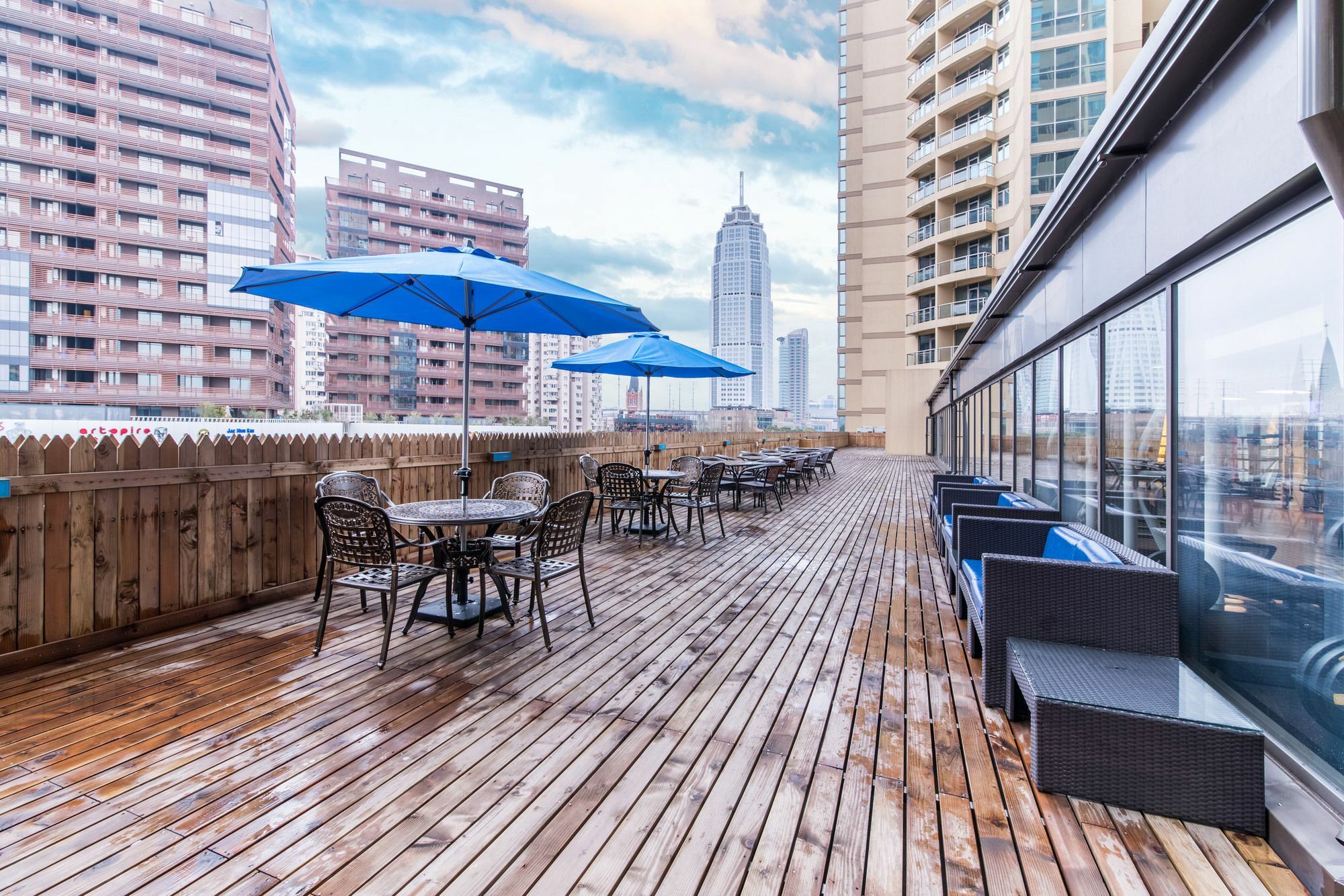 Green Court Residence Jinqiao Diamond Шанхай Екстериор снимка